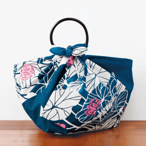 風呂敷の“意外な使い方”を知れば、暮らしがもっと楽しくなる